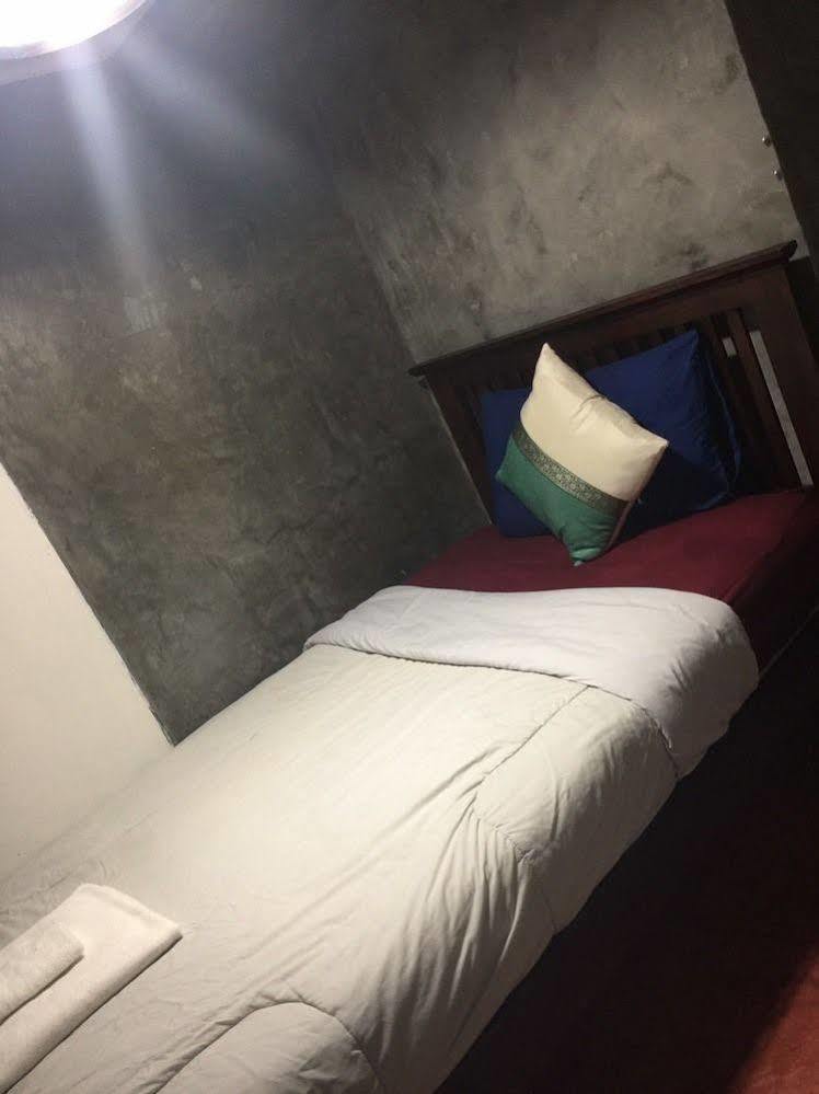 Lanna Hostel Chiang Mai Extérieur photo