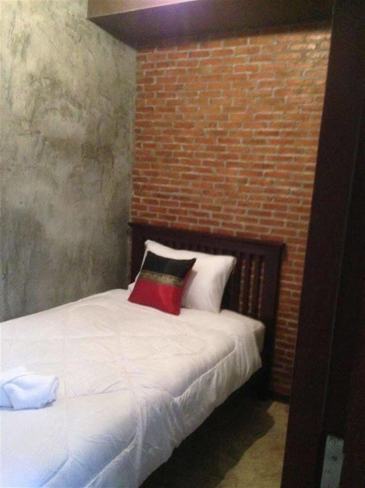Lanna Hostel Chiang Mai Extérieur photo